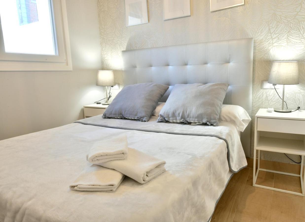 Ms4 Apartamentos Nervion Севиля Екстериор снимка
