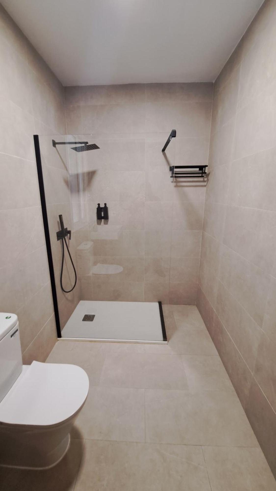 Ms4 Apartamentos Nervion Севиля Екстериор снимка